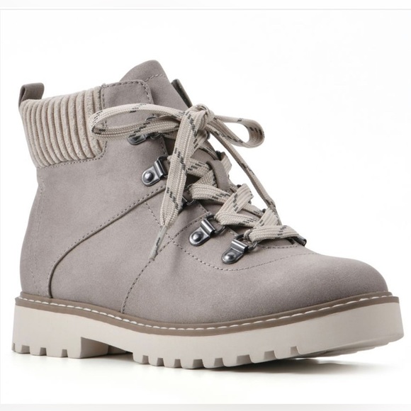 Cliffs by White Mountain Light Gray Pathfield Bootie, Women’s Size 5.5. - Picture 3 of 8